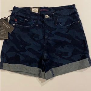 Rock & Republic SZ 2 Bumpershoot Midrise Shorts T